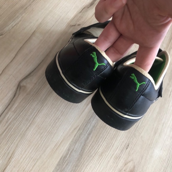 Slip On Puma Shoes - Picture 2 of 5